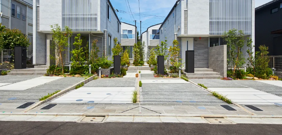 オープン外構と2台駐車スペース