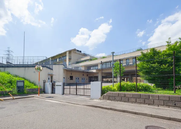 慶應義塾横浜初等部