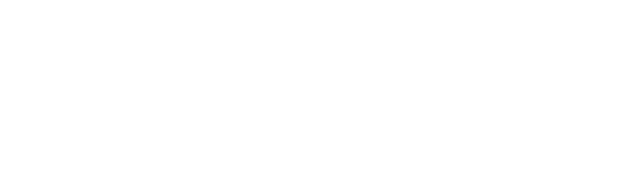 大型テラスと芝貼りの庭