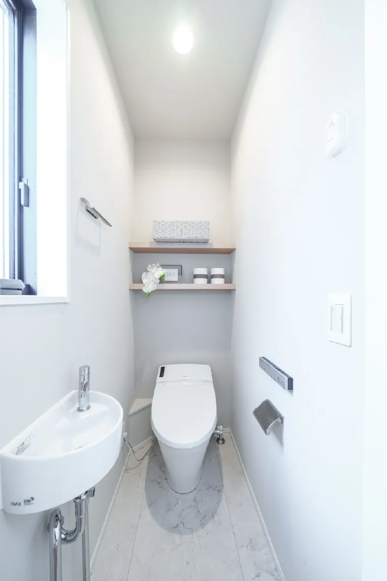 タンクレストイレ