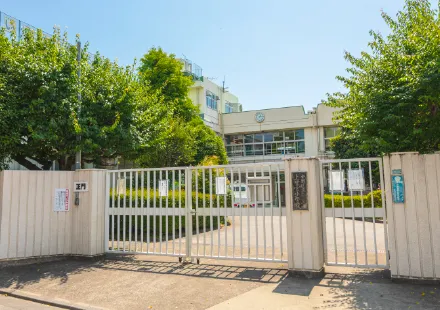 中野区立上鷺宮小学校