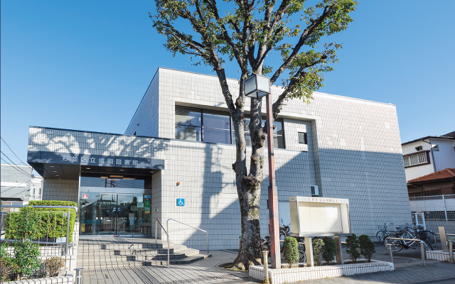 成田図書館（徒歩1分・約10m〜約22m）