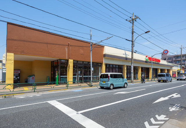 ヨークフーズ 石神井店（徒歩8分・約600m〜627m）